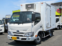トヨタ 小型 冷蔵冷凍バン 2RG-XZU605 (92130) 1枚目