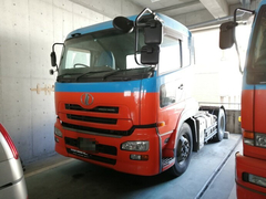UDトラックス（日産） 大型 トラクタ AKG-GK4XAB (5652) 1枚目