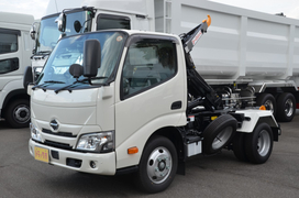 Hino Small Arm roll trucks 2KG-XZU605M (112100) 1枚目
