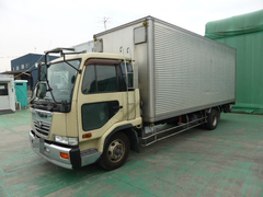 UDトラックス（日産） 中型 バン KK-MK25A (2867) 1枚目