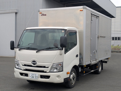 日野 小型 バン 2RG-XZU710M (101329) 1枚目