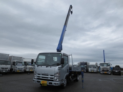 Isuzu Small Crane equipped trucks TKG-NMR85AR (11699) 1枚目