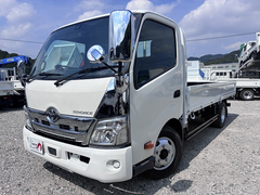 トヨタ 小型 平ボディ 2RG-XZC710 (112265) 1枚目