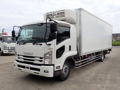 Isuzu 6studs large Freezer box_body 2PG-FTR90V2 (93164) 1枚目