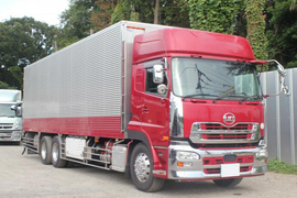 UDトラックス（日産） 大型 冷蔵冷凍バン QPG-CD5ZA (12339) 1枚目