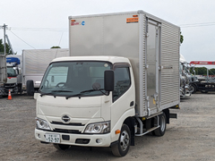Hino Small Box body 2RG-XZC605M (109101) 1枚目