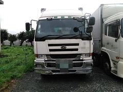 UDトラックス（日産） 大型 ウィング KL-CD48ZWA (3355) 1枚目
