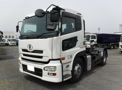 UDトラックス（日産） 大型 トラクタ ADG-GK4XAD (7156) 1枚目