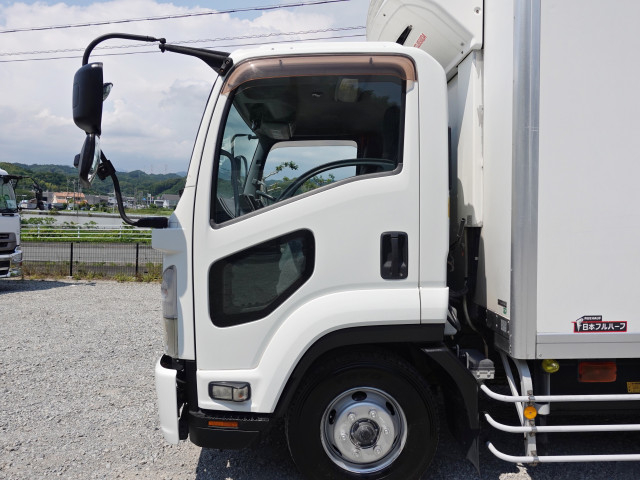 Isuzu forward 6studs large Freezer box_body SKG-FSR90T2(109467) 14枚目