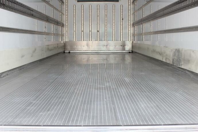 Mitsubishi Fuso fighter Middle Freezer box_body TKG-FK64F(11803) 10枚目