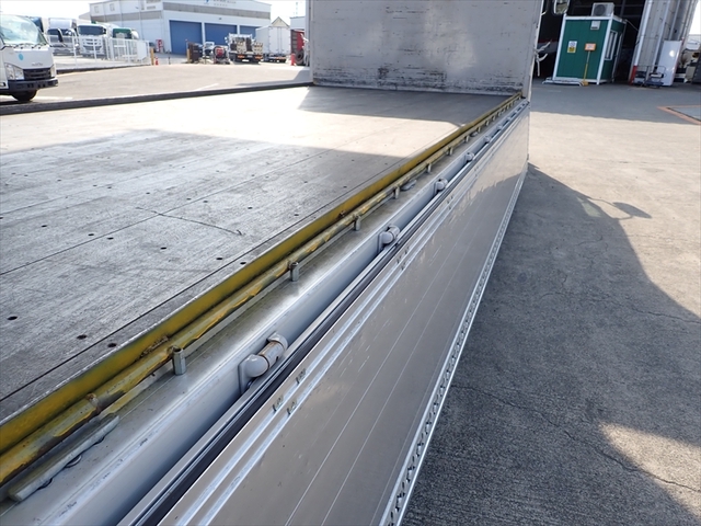 いすゞ フォワード 中型 ウィング 2RG-FRR90T2(105090) 15枚目