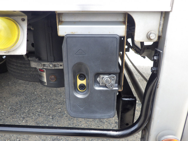 トヨタ トヨエース 小型 バン TKG-XZU655(110666) 28枚目