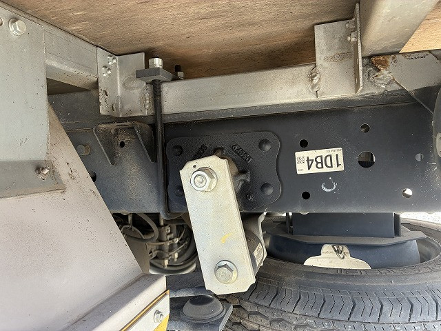 いすゞ エルフ 小型 バン 2RG-NHR88AN(105407) 41枚目
