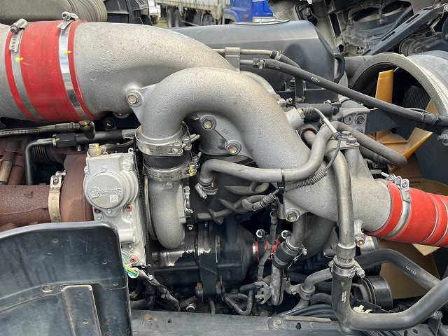 UDトラックス（日産） クオン 大型 トラクタ LKG-GK5XAB(87024) 40枚目
