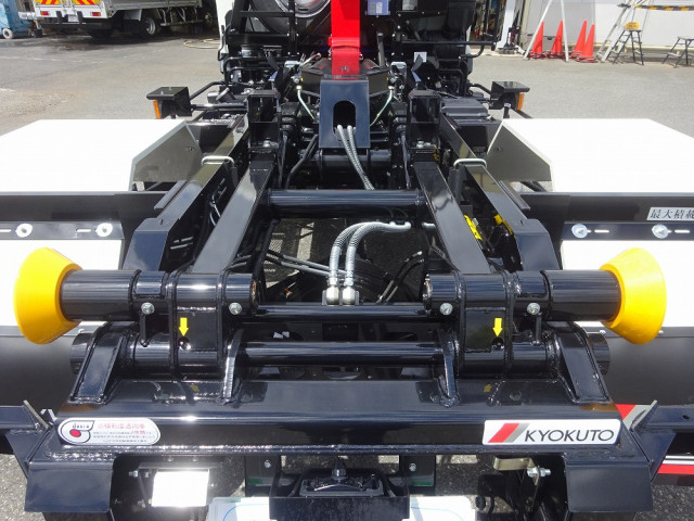 日野 レンジャー 増トン コンテナ専用車 2KG-GC2ABA(106058) 20枚目
