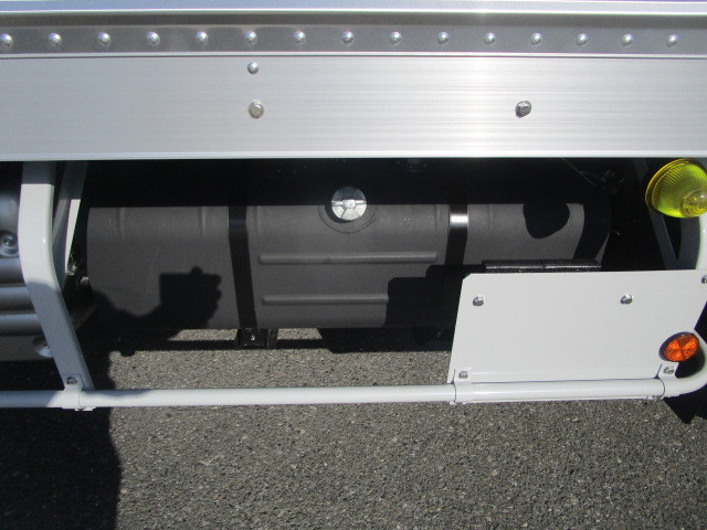 日野 デュトロ 小型 バン 2WG-XZU713N(113695) 40枚目