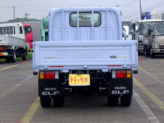 いすゞ エルフ 小型 平ボディ 3DF-NHR87AF(111995) 6枚目