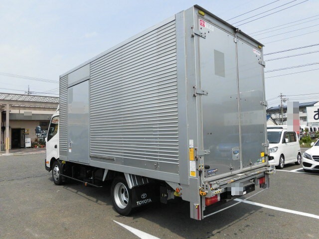 トヨタ ダイナ 小型 バン TKG-XZU710(7176) 4枚目