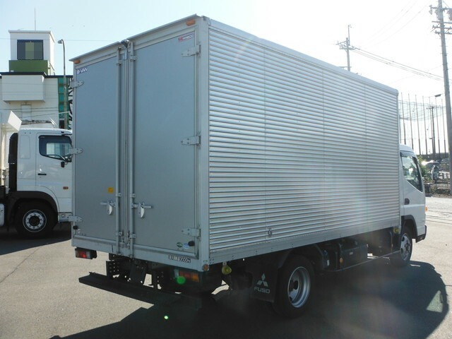 三菱ふそう キャンター 小型 バン TPG-FEB50(5861) 4枚目