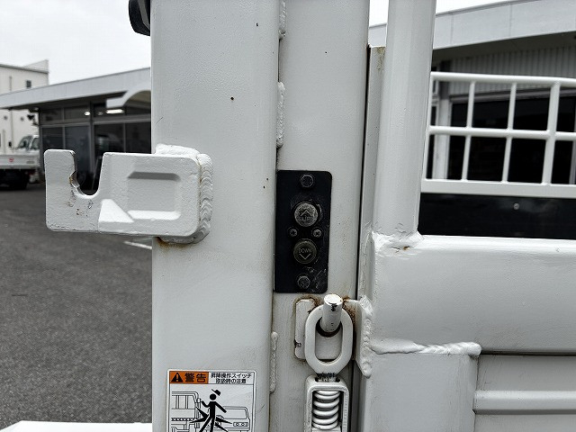 Isuzu elf Small Flat body 2RG-NKR88A(104585) 20枚目