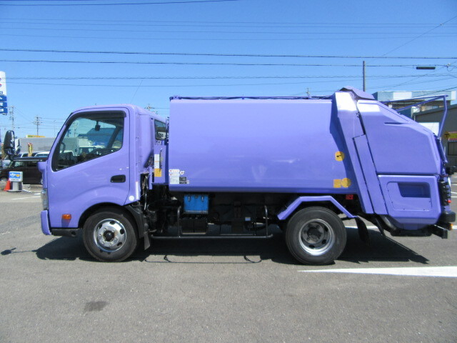 日野 デュトロ 小型 塵芥車（回転式） TKG-XZU700M(10083) 5枚目