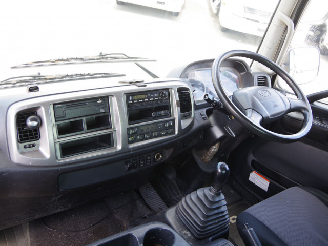 日野 レンジャー 増トン 平ボディ QKG-FJ7JJAA(109645) 26枚目
