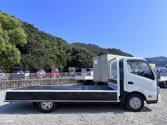 トヨタ ダイナ 小型 平ボディ TKG-XZC710(111677) 12枚目