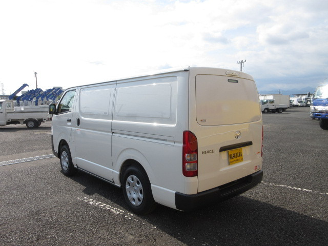 トヨタ ハイエース 小型 冷蔵冷凍バン 3DF-GDH206V(113288) 3枚目