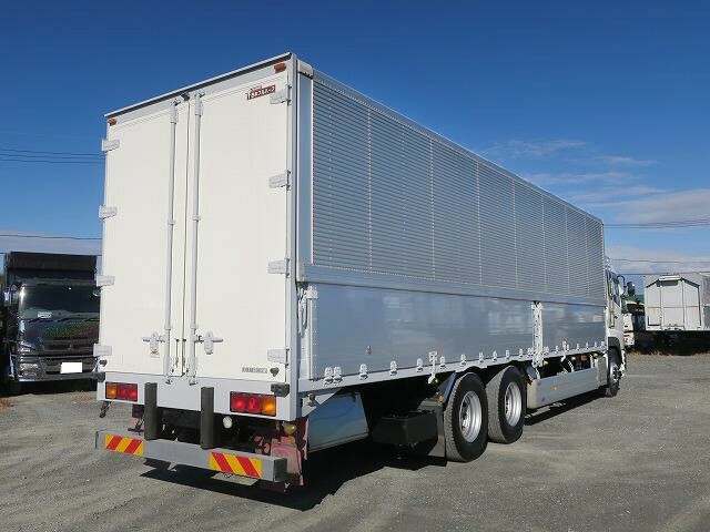 UDトラックス（日産） クオン 大型 ウィング QKG-CD5ZA(37345) 3枚目