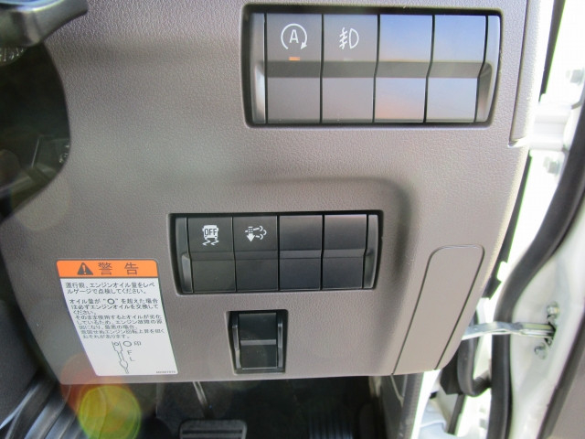 三菱ふそう キャンター 小型 Wキャブ 2RG-FBA20(108123) 30枚目