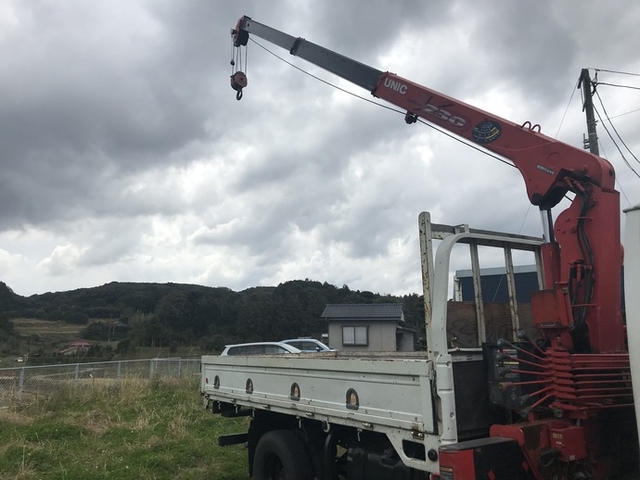 いすゞ エルフ 小型 平ボディ（クレーン付） KK-NKR71LR(4972) 8枚目