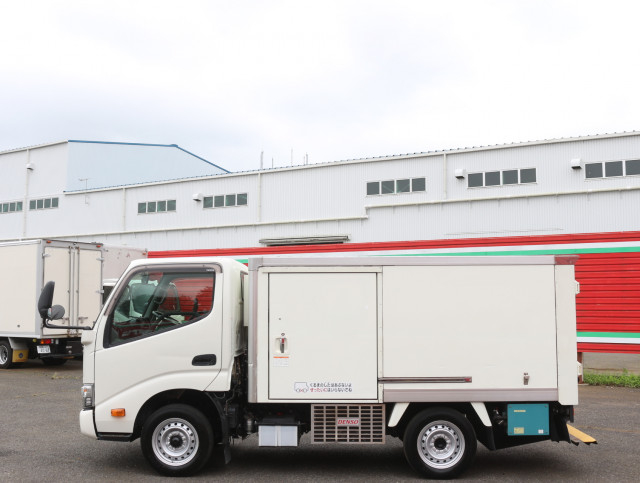 トヨタ ダイナ 小型 冷蔵冷凍バン QDF-KDY221(111690) 8枚目