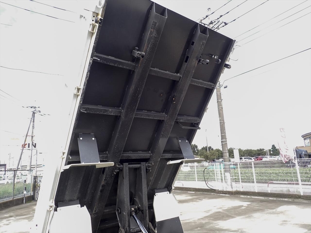 いすゞ エルフ 小型 土砂ダンプ 2RG-NKR88AT(112548) 13枚目
