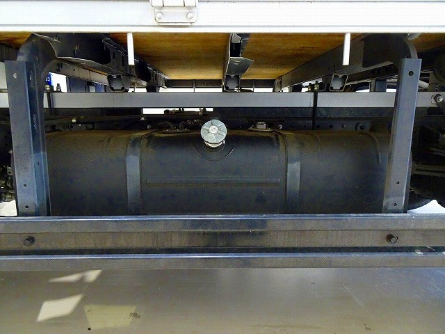 トヨタ ダイナ 小型 平ボディ（クレーン付） 2RG-XZU650(105318) 38枚目