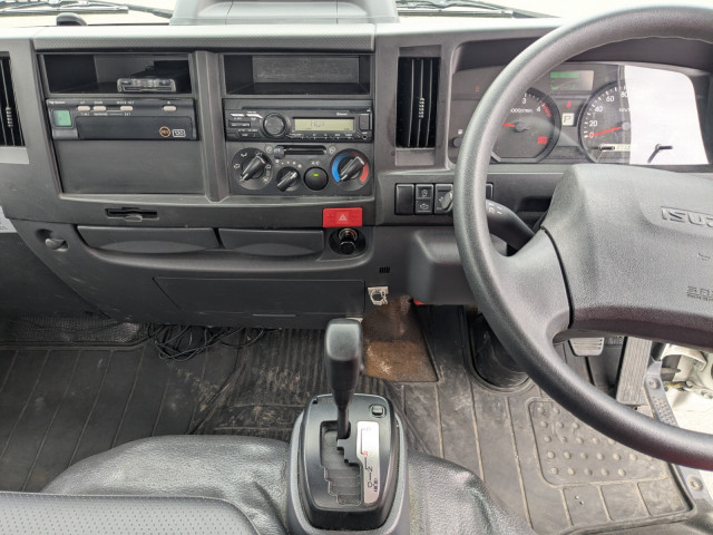 Isuzu elf Small Flat body 2RG-NJR88A(109673) 25枚目