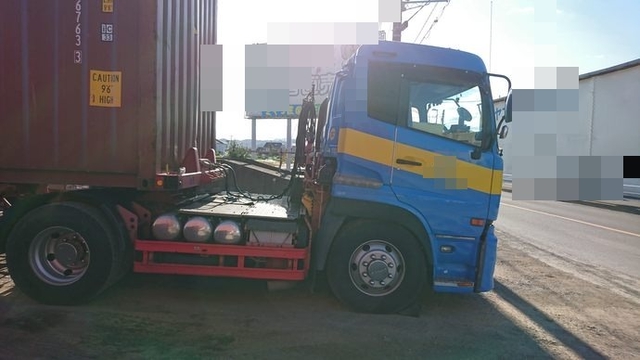 UDトラックス（日産） ビッグサム 大型 トラクタ AKG-GK4XAB(2447) 2枚目