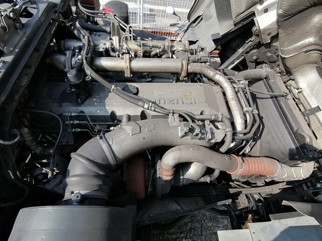 いすゞ ギガ 大型 トラクタ PDG-EXD52D8(4140) 35枚目
