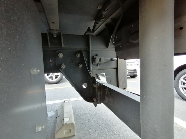 三菱ふそう キャンター 小型 冷蔵冷凍バン PDG-FE74BV(5548) 31枚目