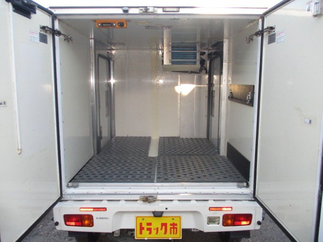 ダイハツ ハイゼット 軽 冷蔵冷凍バン EBD-S500P(96932) 4枚目