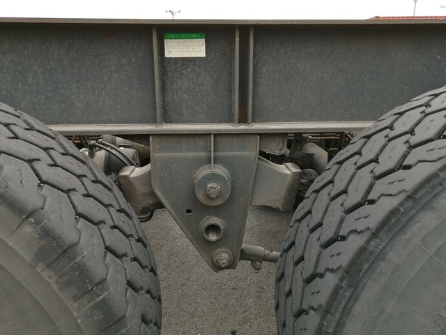 Fullhalf other Large 20ft container chassis trailer KFKHG340(5661) 9枚目