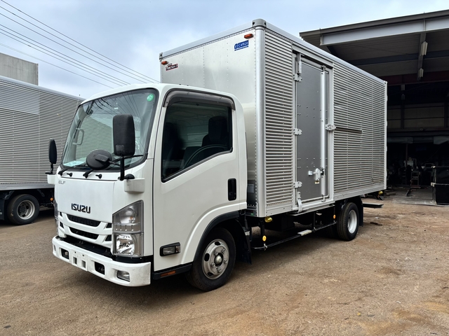 いすゞ エルフ 小型 バン 2RG-NLR88AN(107835) 1枚目