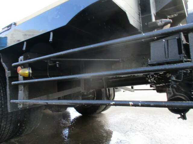 UDトラックス（日産） クオン 大型 セルフローダー PKG-CG4ZM(7281) 17枚目