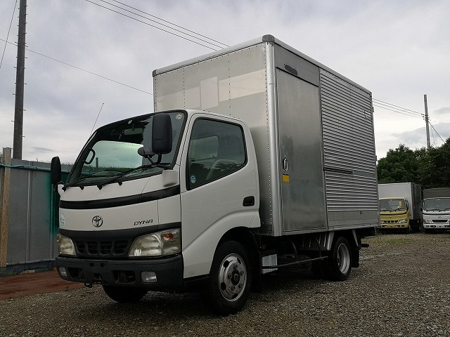 トヨタ ダイナ 小型 バン KK-XZU307(6510) 1枚目