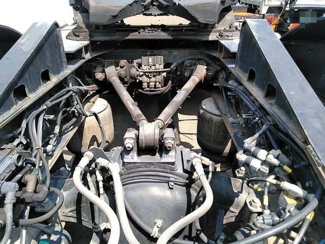 いすゞ ギガ 大型 トラクタ PKG-EXD52G8(3523) 6枚目