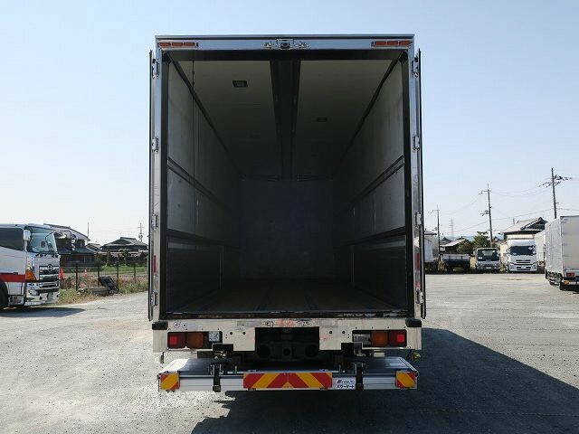 UDトラックス（日産） クオン 大型 ウィング QKG-CG5ZA(41139) 5枚目