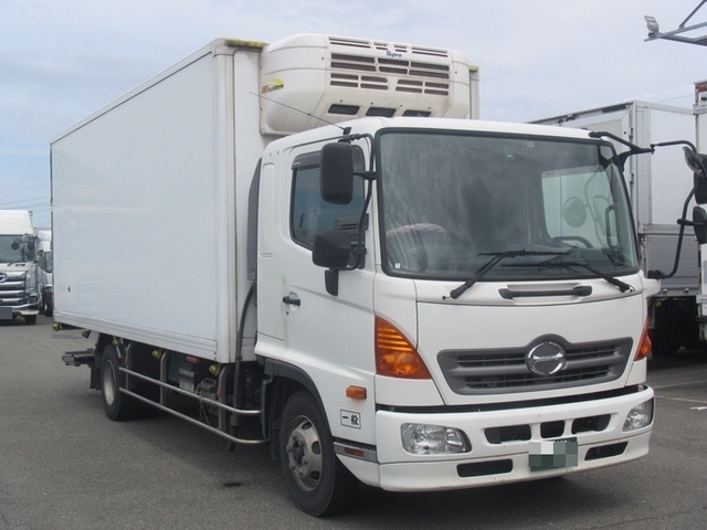日野 レンジャー 中型 冷蔵冷凍バン TKG-FD7JKAA(38739) 2枚目