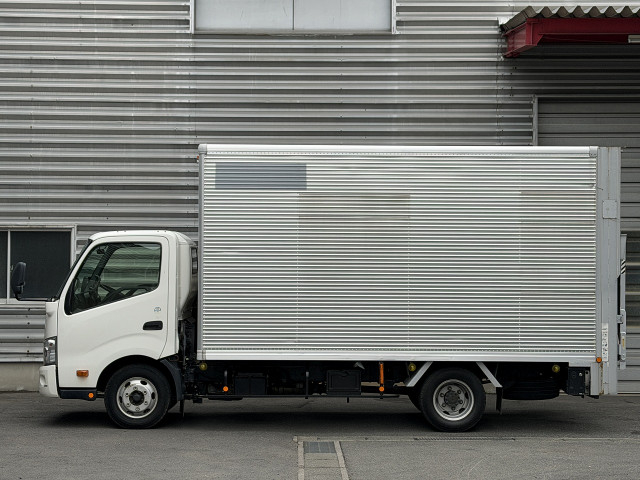 トヨタ ダイナ 小型 バン TPG-XZU712(111450) 2枚目