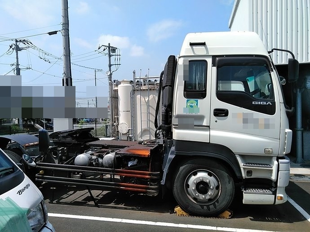 いすゞ ギガ 大型 トラクタ PKG-EXD52G8(3523) 2枚目