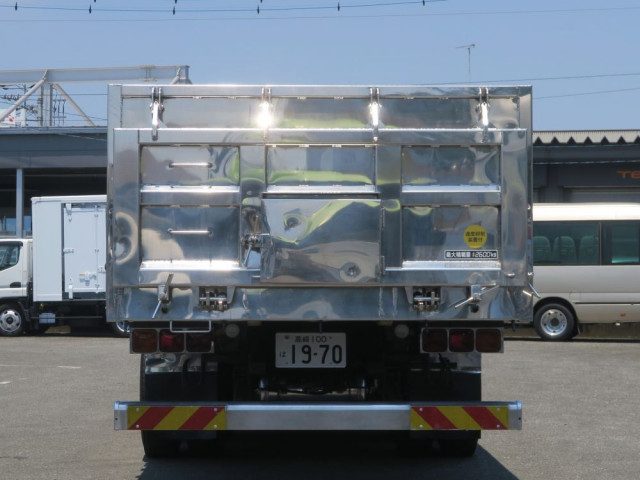 UDトラックス（日産） クオン 大型 土砂ダンプ QPG-CD5ZL(110741) 12枚目