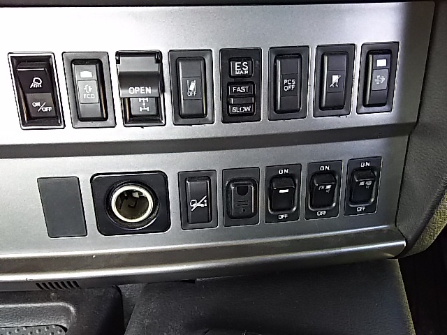 日野 プロフィア 大型 トラクタ QPG-SH1EDDG(8404) 31枚目